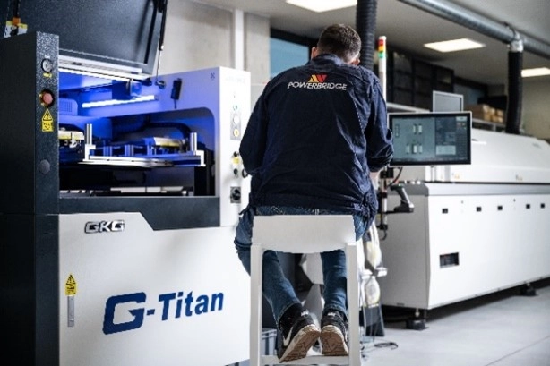 Úprava jednotky záložního zdroje UPFD v souladu s aktualizací normy ČSN 73 0848